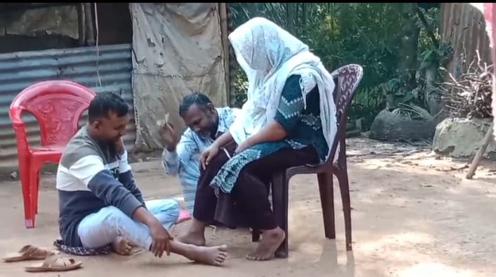 শ্রীপুরে রহস্যময় সাপের কামড়ে গ্রামজুড়ে আতঙ্ক।