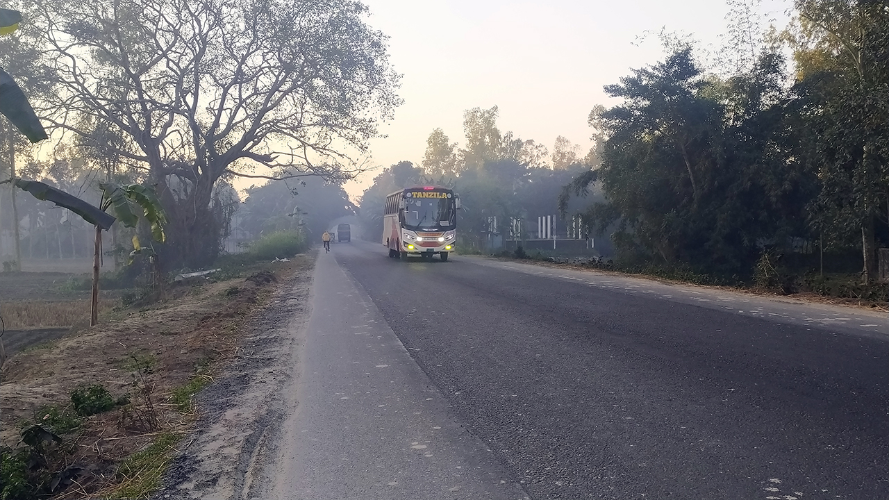 তেঁতুলিয়ায় আজও তাপমাত্রা ৯ ডিগ্রির ঘরে