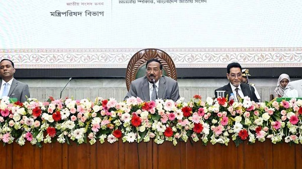 আমলাদের শাসক নয়, সেবক হতে হবে: স্পিকার