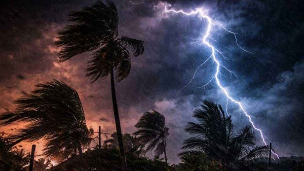 দুপুরের মধ্যে ১৪ অঞ্চলে ঝড়ের শঙ্কা, সতর্কসংকেত জারি