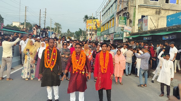 নড়াইলে জেলা ছাত্রদলের নতুন কমিটিকে স্বাগত জানিয়ে আনন্দ মিছিল