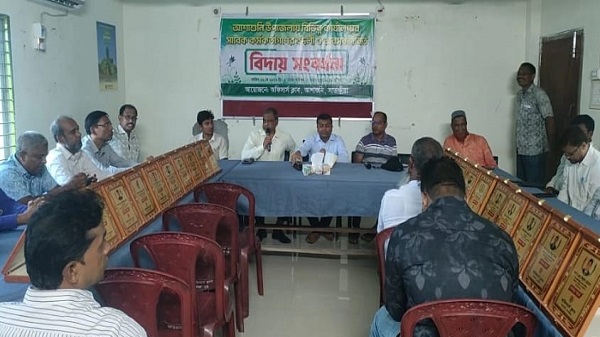 আশাশুনিতে ২০ কর্মকর্তা-কর্মচারীকে বদলি ও অবসরজনিত বিদায় সংবর্ধনা