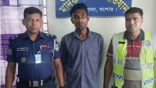 শার্শায় ২০০ গ্রাম গাঁজাসহ যুবক গ্রেফতার