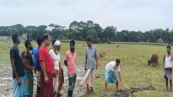 মাটির নিচ থেকে আসছে অদ্ভুত শব্দ, ঘটনা কী