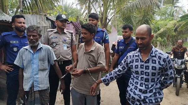 তালায় সরকারি স্কুলের অফিস সহকারীসহ ৩ মাদকসেবী আটক
