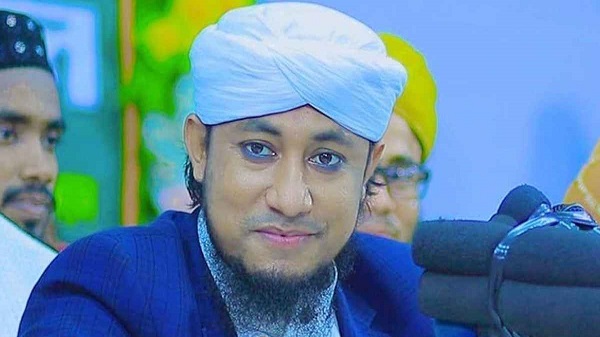 সাংবাদিকদের নিয়ে রাতে তাহেরীর স্ট্যাটাস