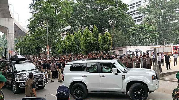 বিএনপিসহ চার সংগঠনের নেতাকর্মীদের সঙ্গে মতবিনিময়ে প্রধানমন্ত্রী