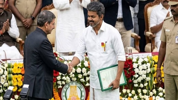 শপথ নিলেন থলাপতি বিজয়—জোট সরকারের নেতৃত্বে নতুন অধ্যায়