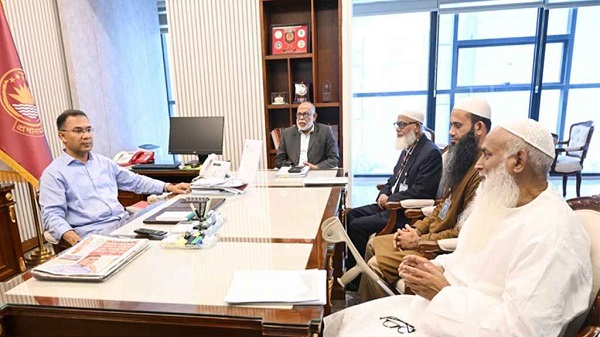 প্রধানমন্ত্রীর সঙ্গে ওয়াকফ প্রশাসকের সাক্ষাৎ