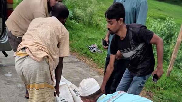 ঈদের ছুটিতে বাড়ি ফেরার পথে প্রাণ গেল বাবা-মেয়ের