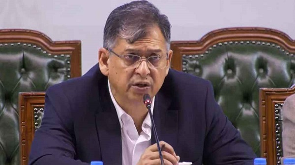 আওয়ামী আমলে দেওয়া অস্ত্রের লাইসেন্স যাচাই-বাছাই হবে: স্বরাষ্ট্রমন্ত্রী