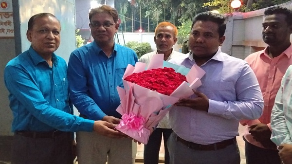 আত্রাইয়ে নতুন ইউএনও হিসেবে দায়িত্ব নিলেন মো. মনিরুজ্জামান