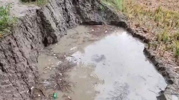 গর্তে জমা পানিতে ডুবে দুই শিশুর মৃত্যু