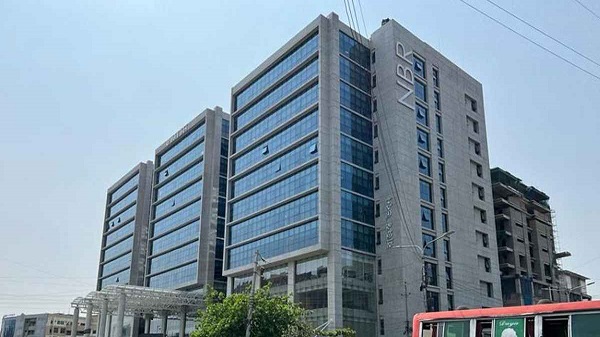 ধনীদের আয়কর থেকে বাদ যাচ্ছে সারচার্জ, দিতে হবে সম্পদ কর!