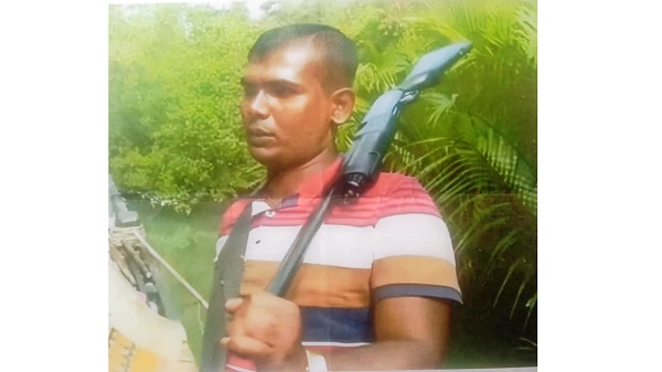 কোস্টগার্ডের ছত্রচ্ছায়ায় বেপরোয়া জলদস্যু বাছেদ!