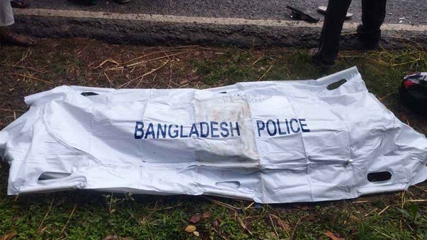 বাগেরহাটে ট্রাক-মোটরসাইকেল মুখোমুখি সংঘর্ষে নিহত ৩