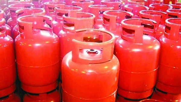 এলপি গ্যাসের দাম নির্ধারণ, সন্ধ্যা থেকে কার্যকর