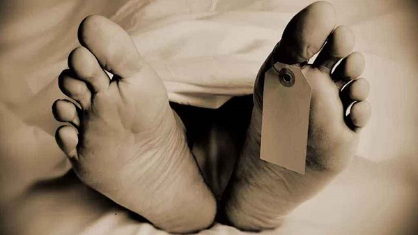 গাছের সঙ্গে বাঁধা দেহ, পায়ের কাছে পড়ে ছিল বিচ্ছিন্ন মাথা