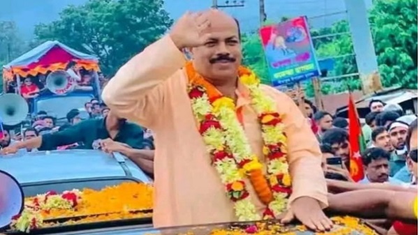 সীতাকুণ্ড বাসীর দৃষ্টি আদালতের রায়ের দিকে, শপথের অপেক্ষায় আসলাম চৌধুরী