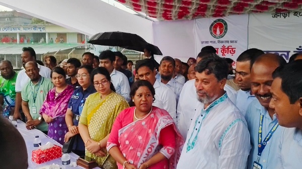 মাদারীপুর জেলায় নতুন কুঁড়ি স্পোর্টস এর সমাপনী ও পুরস্কার বিতরণী অনুষ্ঠান অনুষ্ঠিত