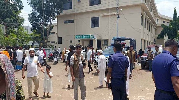 রোগী মৃত্যুর জেরে হাসপাতালে হামলা, মাথা ফাঁটল চিকিৎসকের