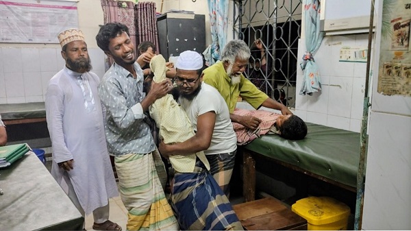 ঠিকাদারের গাফলতিতে কলমাকান্দায় ঝরে গেল শিশুর প্রাণ