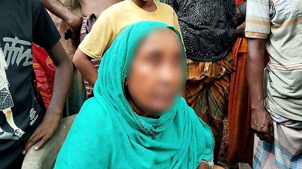 বৃদ্ধ স্বামীকে কুপিয়ে হত্যা করলেন স্ত্রী