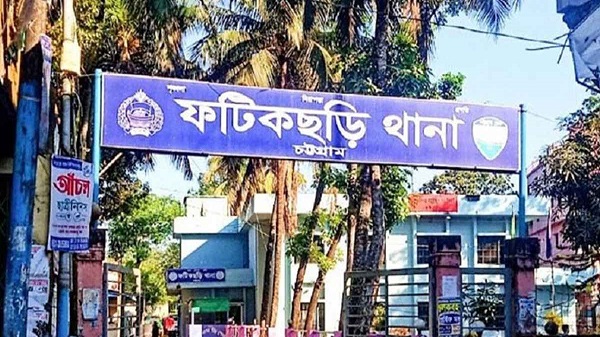 বেয়াইয়ের কুপ্রস্তাবে রাজি না হওয়ায় গৃহবধূকে হত্যার অভিযোগ