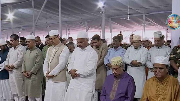 ঈদের প্রধান জামাতে নামাজ আদায় করলেন রাষ্ট্রপতি ও প্রধানমন্ত্রী