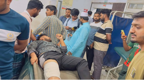নোয়াখালীর বেগমগঞ্জে বাড়ির সামনে জামায়াত কর্মী গুলিবিদ্ধ