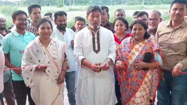 নতুন বিসিক শিল্পনগরীতে মধুকোষ এর উৎপাদনমুখী মেশিনের কার্যক্রম শুভ উদ্বোধন
