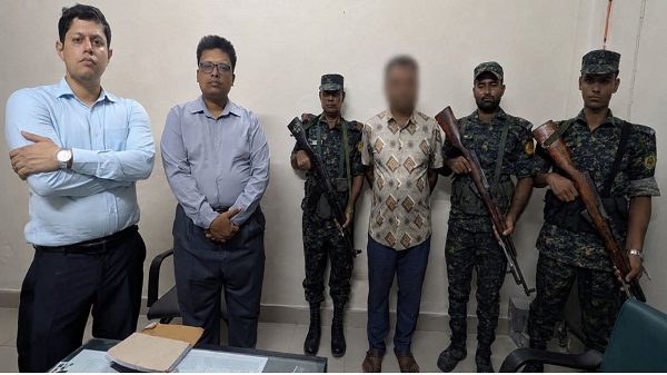 পটুয়াখালীতে এলও শাখা দালাল মুক্ত করতে ডিসির নির্দেশনায় সাঁড়াশি অভিযান দালাল আটক
