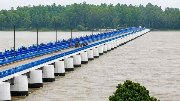 তিস্তার পানি বিপৎসীমার ওপরে, খুলে দেওয়া হয়েছে সব জলকপাট