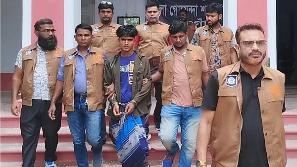 নওগাঁয় চুরির আড়ালে নারীদের মাথায় আঘাত করা ছিল সিরিয়াল কিলার গোলাম মোরশেদ এর নেশা