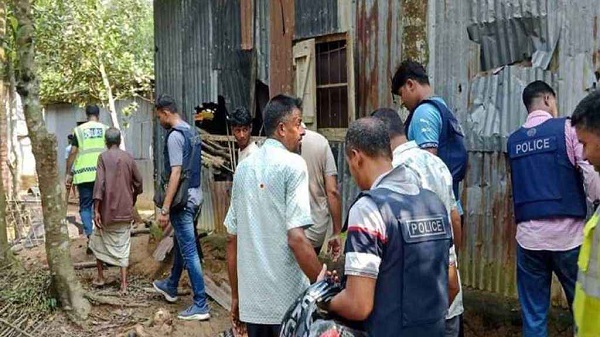 মাইকিং করে তুমুল মারামারি, নিহত ২