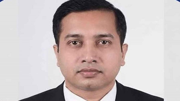 সহকারী অ্যাটর্নি জেনারেল আশিক রুবাইয়াত পদত্যাগ করেছেন
