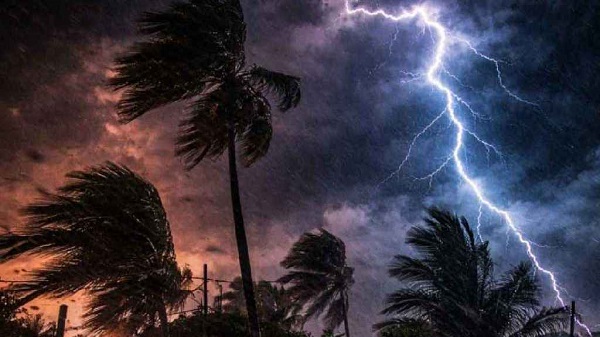 দুপুরের মধ্যে যেসব জেলায় বজ্রসহ বৃষ্টির শঙ্কা