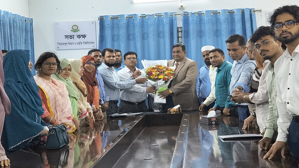 পিরোজপুর বিজ্ঞান ও প্রযুক্তি বিশ্ববিদ্যালয়ের ভিসি হলেন রাবি প্রফেসর ডক্টর মোহাম্মদ ছবিরুল ইসলাম হাওলাদার