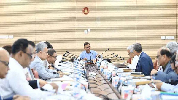প্রধানমন্ত্রীর সভাপতিত্বে একনেক বৈঠক চলছে