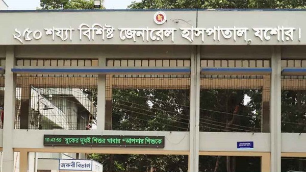স্ত্রীকে ছুরিকাঘাতে হত্যার পর নিজেকে জখম, অতঃপর…