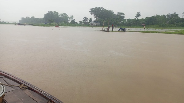 সুনামগঞ্জে পাহাড়ি ঢল ও টানা বৃষ্টিতে দোয়ারাবাজারসহ নিম্নাঞ্চল প্লাবিত হওয়ার শঙ্কা