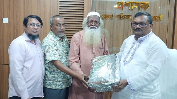 লালমনিরহাট জেলা পরিষদের অফিস সহায়ক মতিয়ার রহমানের বিদায় সংবর্ধনা