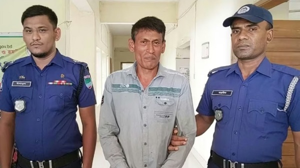 চিতলমারীতে এক স্কুলছাত্রীকে ধ’র্ষ’ণে’র অভিযোগে পরীমল ভক্ত গ্রেপ্তার