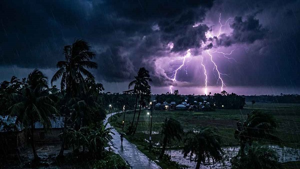 দুপুরের মধ্যে ১১ জেলায় ঝড়ের শঙ্কা
