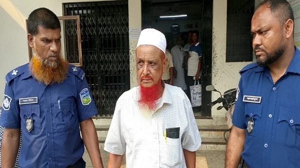 ময়মনসিংহ সদর সাব-রেজিস্ট্রার অফিসে প্রতারক চক্রের সদস্য আটক
