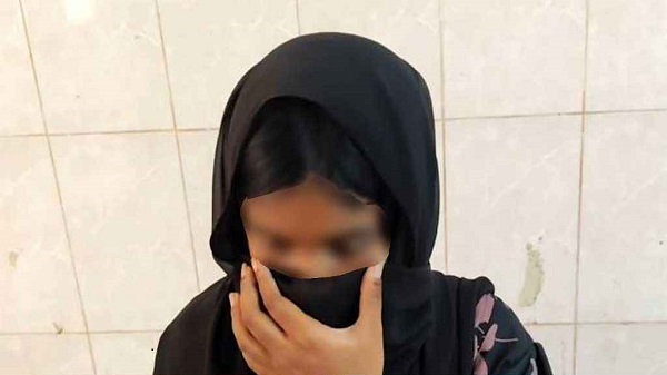 বন্ধুদের সঙ্গে বাজি ধরে বান্ধবীকে ৩ ঘণ্টা ধরে দলবদ্ধ ধর্ষণ, অতঃপর…