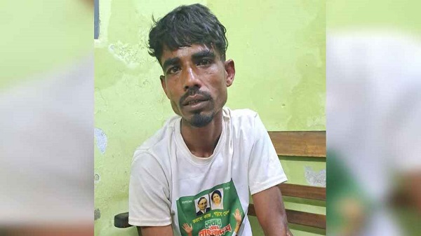 প্রধানমন্ত্রীর জনসভাস্থলে হঠাৎ ‘জয় বাংলা’ স্লোগান, অতঃপর…