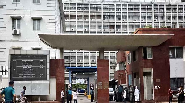 বেতন বাড়ল মন্ত্রী-প্রতিমন্ত্রীর এপিএসদের