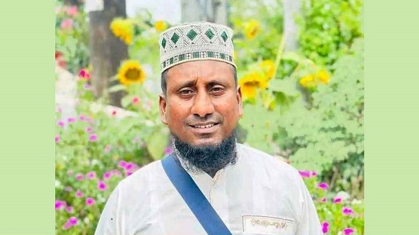 রেললাইনের পাশে মিলল কলেজ শিক্ষকের মরদেহ