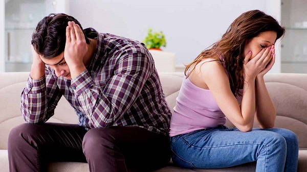 সম্পর্কে এই ৫ আচরণ দেখলে এখনই সতর্ক হোন